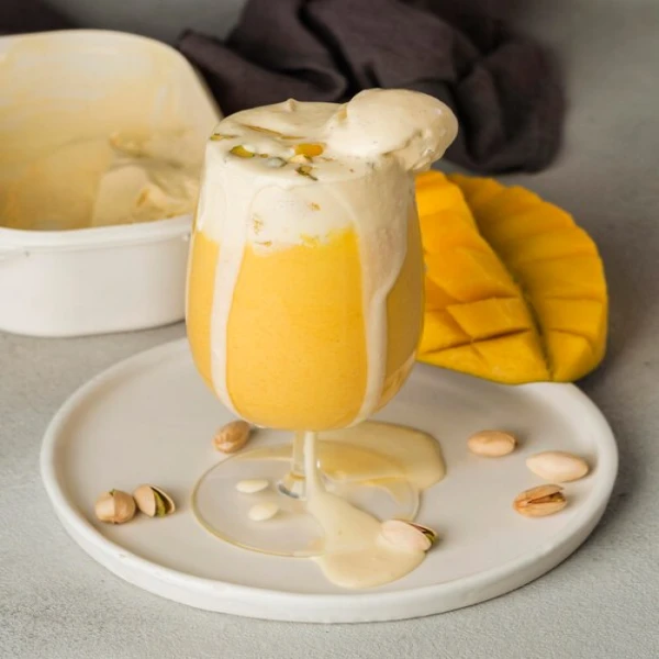 سموزي موز بالعسل و البندق